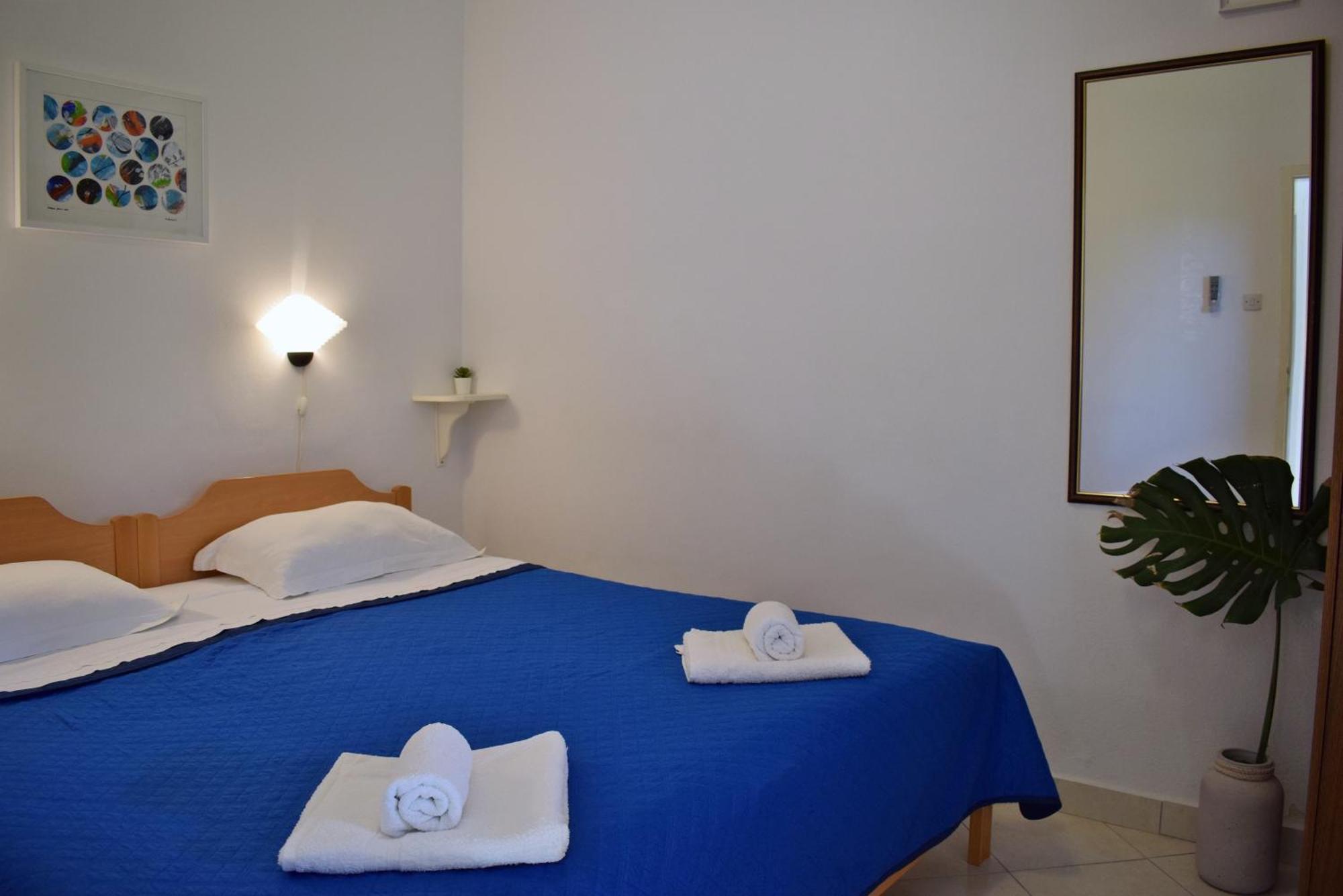 Lina Vrankovic Apartments Hvar Town Exteriör bild