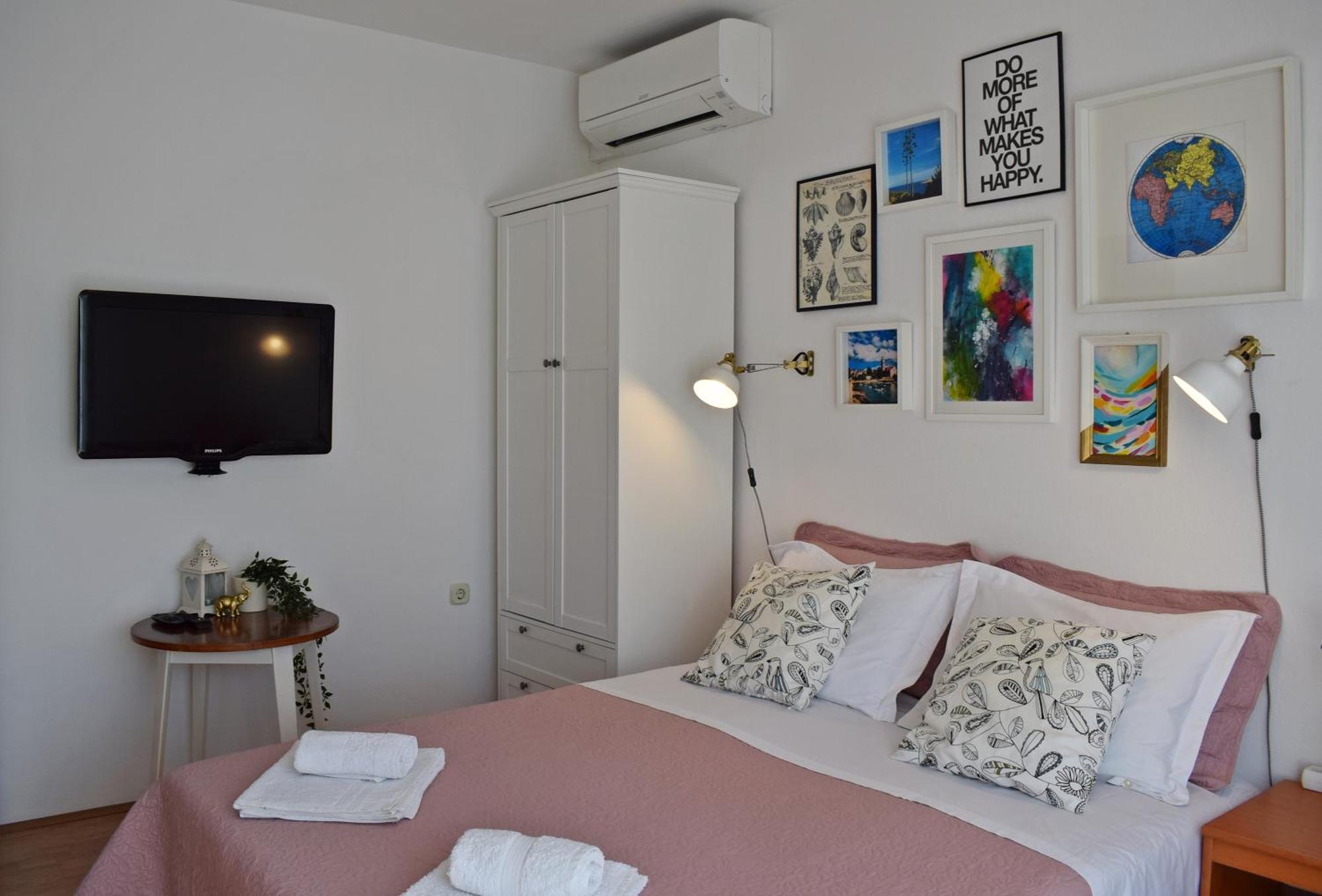 Lina Vrankovic Apartments Hvar Town Exteriör bild