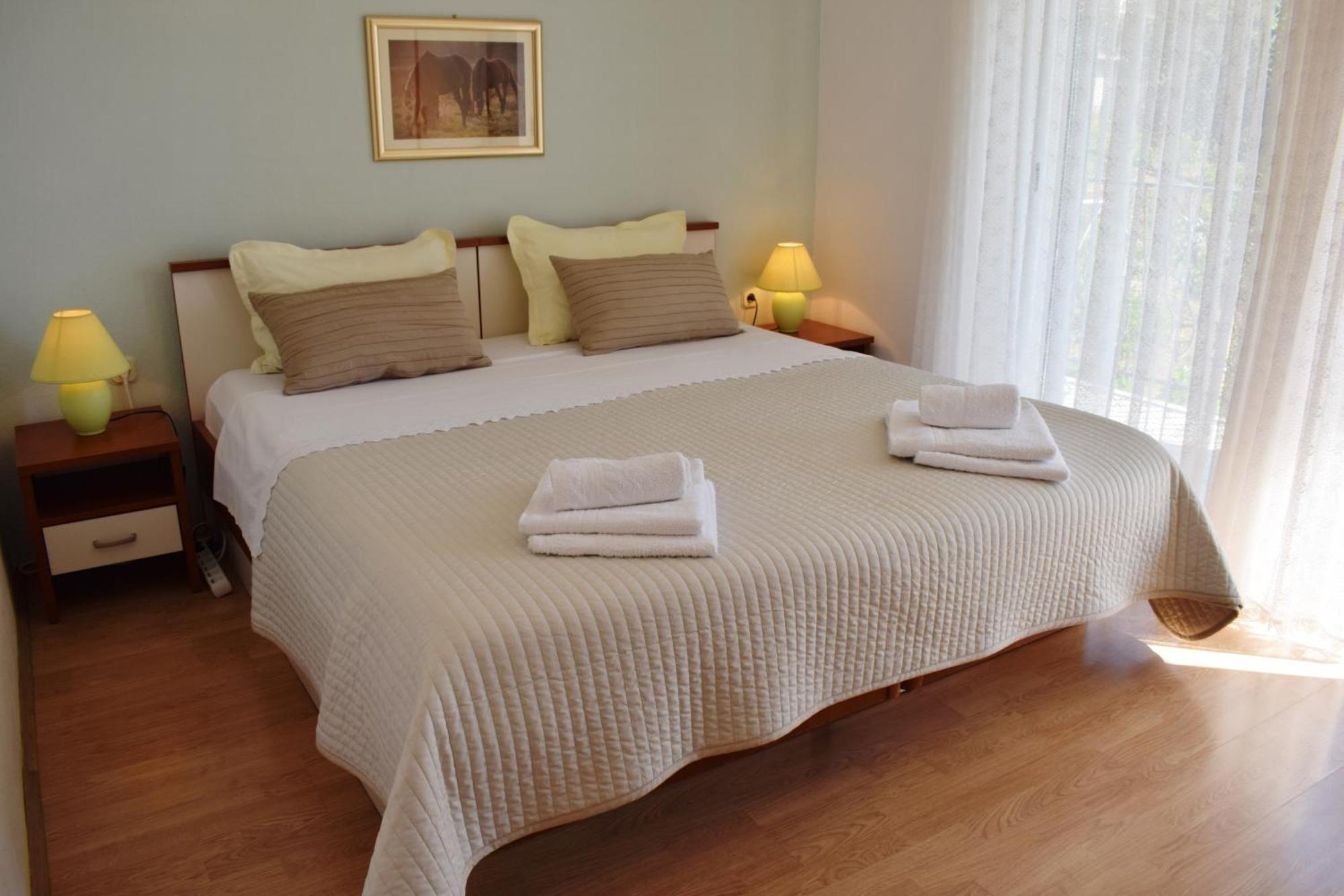 Lina Vrankovic Apartments Hvar Town Exteriör bild