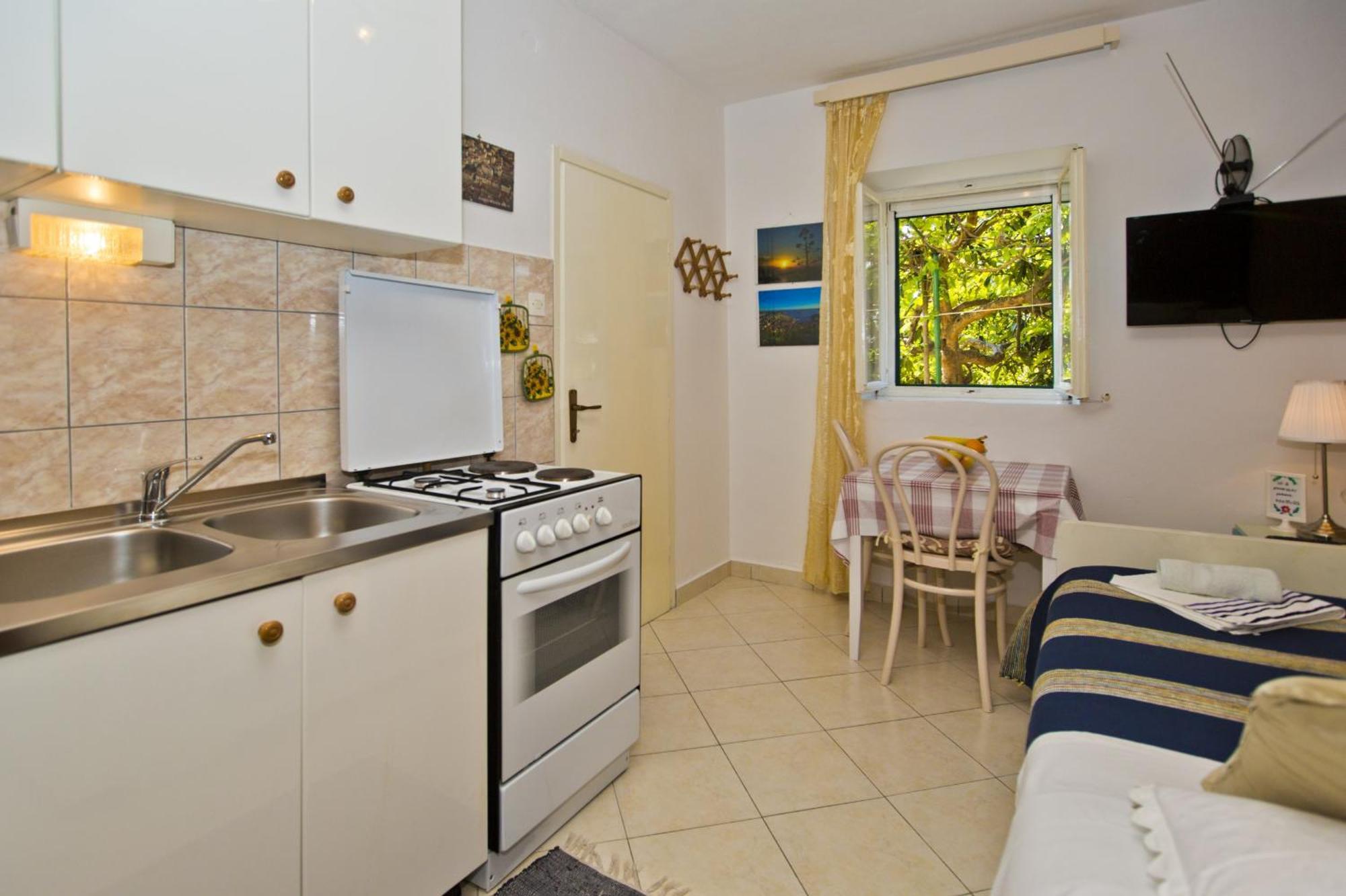Lina Vrankovic Apartments Hvar Town Exteriör bild